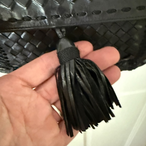 Jay Herbert by Sharif Black Woven Leather Shoulder Bag - Picture 4 of 14